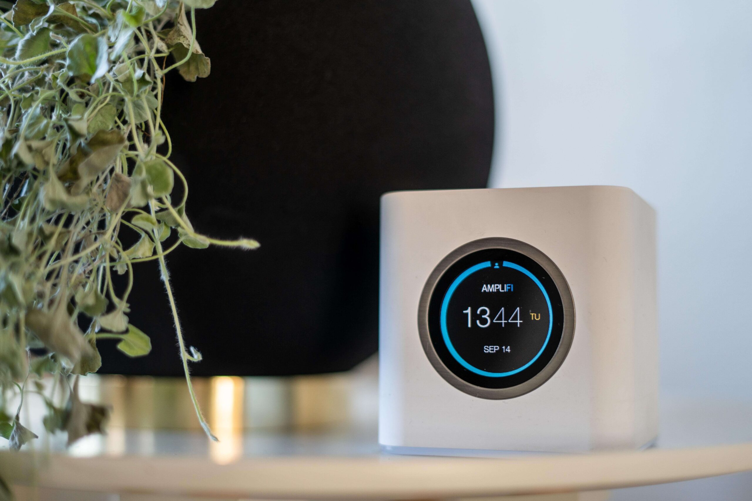 Trådløst Wi-Fi nettverk Sikkerhet og foreldrekontroll Trådløst Wi-Fi nettverk Sikkerhet og foreldrekontroll